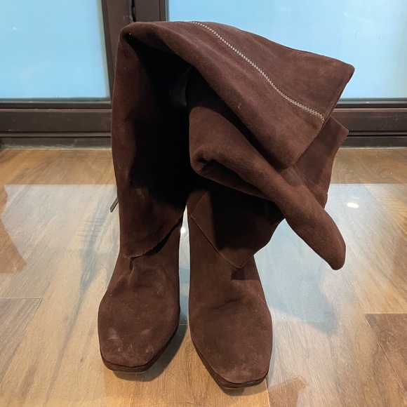 New Suede Knee-High Boots - Picture 5 of 12